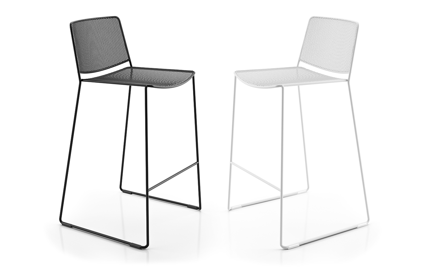 Link Outdoor Counter Fornasarig, stylish and stackable seating 3